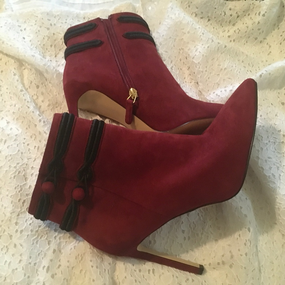 Nine West Size 8 Wine Teresa Suede Bootie